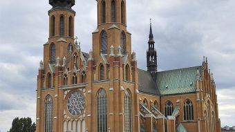 Obchody 25-lecia diecezji radomskiej. Transmisja mszy św. z Katedry ONMP w Radomiu