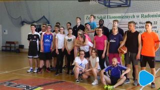 Wyjątkowa lekcja koszykówki