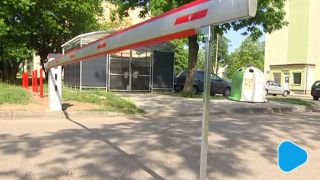 Szlabany niezgody. Konflikt na Sadkowie