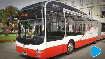 Biało-czerwony MAN na 100-lecie Niepodległości