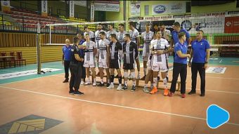 Cerrad Czarni w ataku