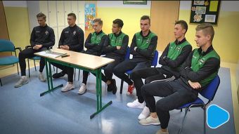 Piłkarze Radomiaka spotkali się z uczniami PSP 12