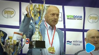 Osiem medali na macie