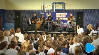 Patriotyczny rock zespołu Lustro w PSP nr 9