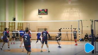 Juniorzy pod siatką