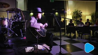 Bluesowo–mikołajkowy wieczór w „Elektrowni”