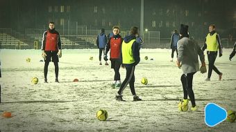 Broń celuje w górną połówkę tabeli