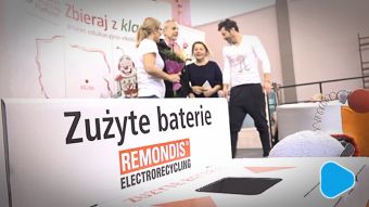 Zbierają z klasą w SOSW w Radomiu