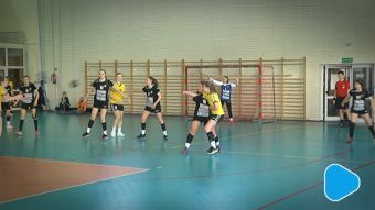 Akademia gra o awans