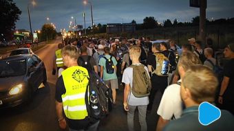 Maszerowali nocą do Matki Bożej Pocieszenia