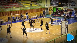 Ostrowski pod siatką Czarnych