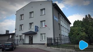 Rzucił się z nożem na policjanta. Został zastrzelony