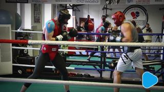 Ciężkie ciosy na sparingach