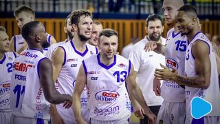 Mała hala, trudny teren