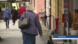 Wracają obostrzenia. Zaszczepieni nie wliczają się do limitu