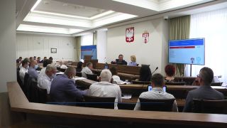 Radni obniżyli pensję prezydenta Radosława Witkowskiego