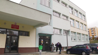 Nowa Lewica: problemy w oświacie, co z darmowymi posiłkami?