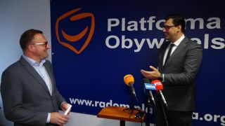 Frysztak i Witkowski: dodatkowe pieniądze dla TVP to skandal