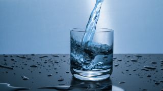 Czy warto zainwestować w dystrybutory wody?