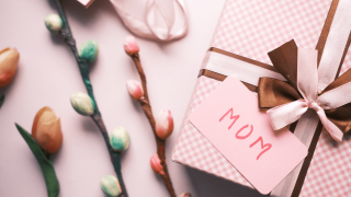 Praktyczne i oryginalne propozycje prezentów dla mamy na Dzień Matki