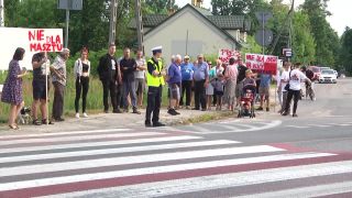 Mieszkańcy blokowali siódemkę. To protest przeciwko masztom
