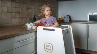 Kitchen Helper - Wprowadź Dziecko do Świata Gotowania w Niezawodny Sposób!