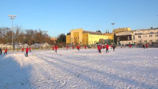 26 piłkarzy Broni na pierwszym treningu