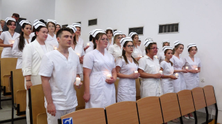 Nowi pielęgniarze z radomskiej uczelni