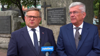 W hołdzie bohaterom - briefing senatorów PiS