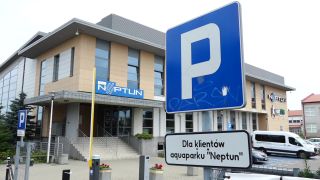 Parking przy Neptunie dla klientów pływalni za darmo