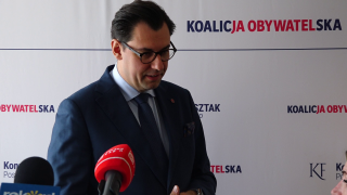 Frysztak krytykuje działania PiS w sprawie wiz i migrantów 