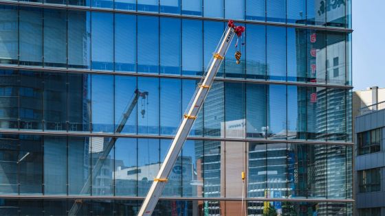 Podnośniki teleskopowe – nowoczesne rozwiązania dla pracy na wysokości