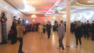 Studniówki 2026: Szkoły im. 72 Pułku Piechoty w Radomiu ZDZ – Polonez