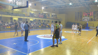 Pierwsza domowa przegrana HydroTrucku