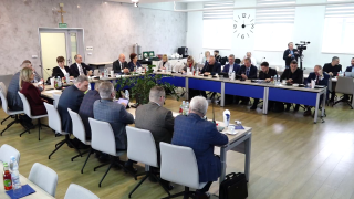 Powiat upamiętnił księdza Kotlarza 