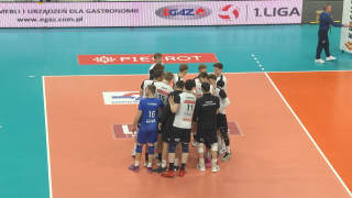 Czarni przegrali z liderem