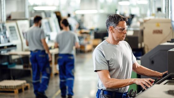 Chłodzenie adiabatyczne – ekologiczna alternatywa dla klimatyzacji