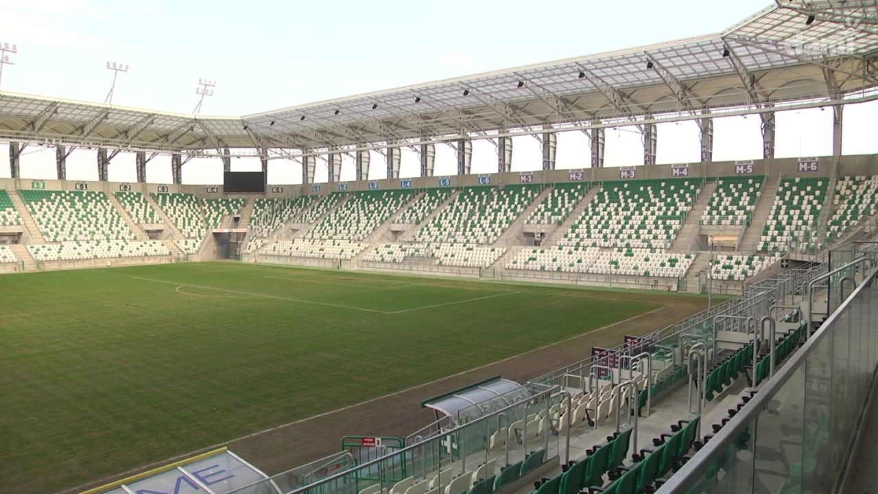 Pilna wymiana murawy na stadionie przy Struga