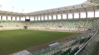 Pilna wymiana murawy na stadionie przy Struga