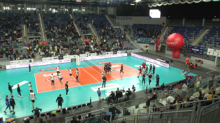 Przedostatni akcent fazy zasadniczej Czarnych