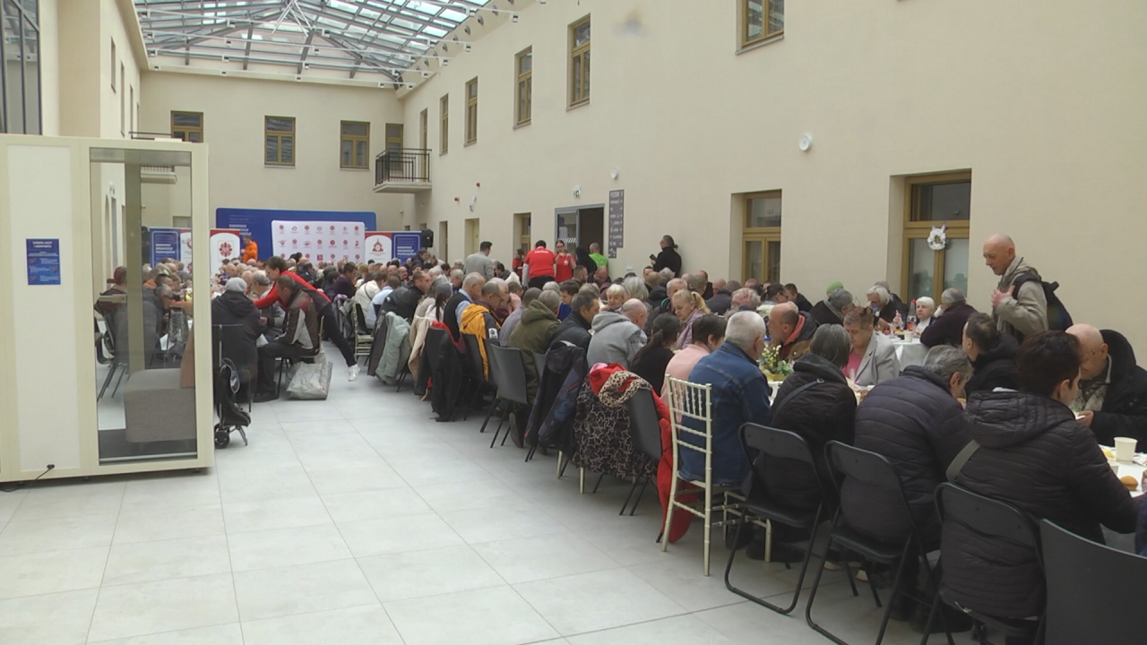 Spotkanie wielkanocne dla samotnych i potrzebujących