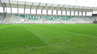 Konieczna częściowa wymiana murawy na stadionie przy Struga 