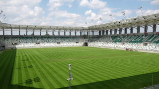 Murawa na stadionie przy Struga wymieniona