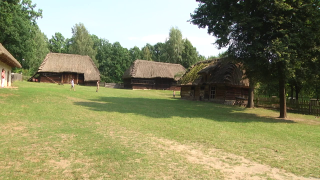 W Muzeum Wsi Radomskiej pokazano dawne rzemiosło 